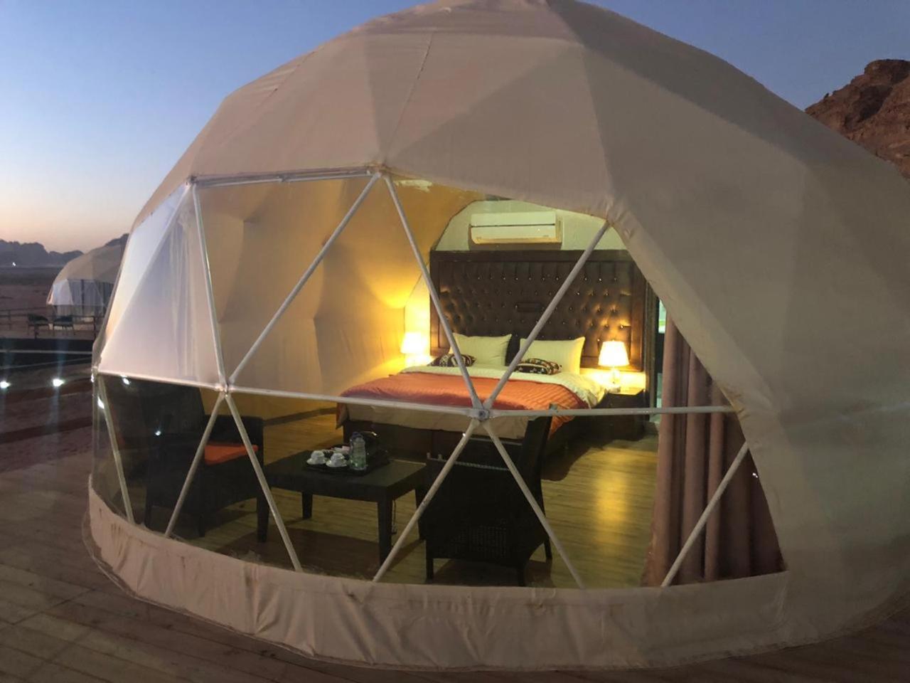Wadi Rum Mundo Camp Aqaba Exteriör bild