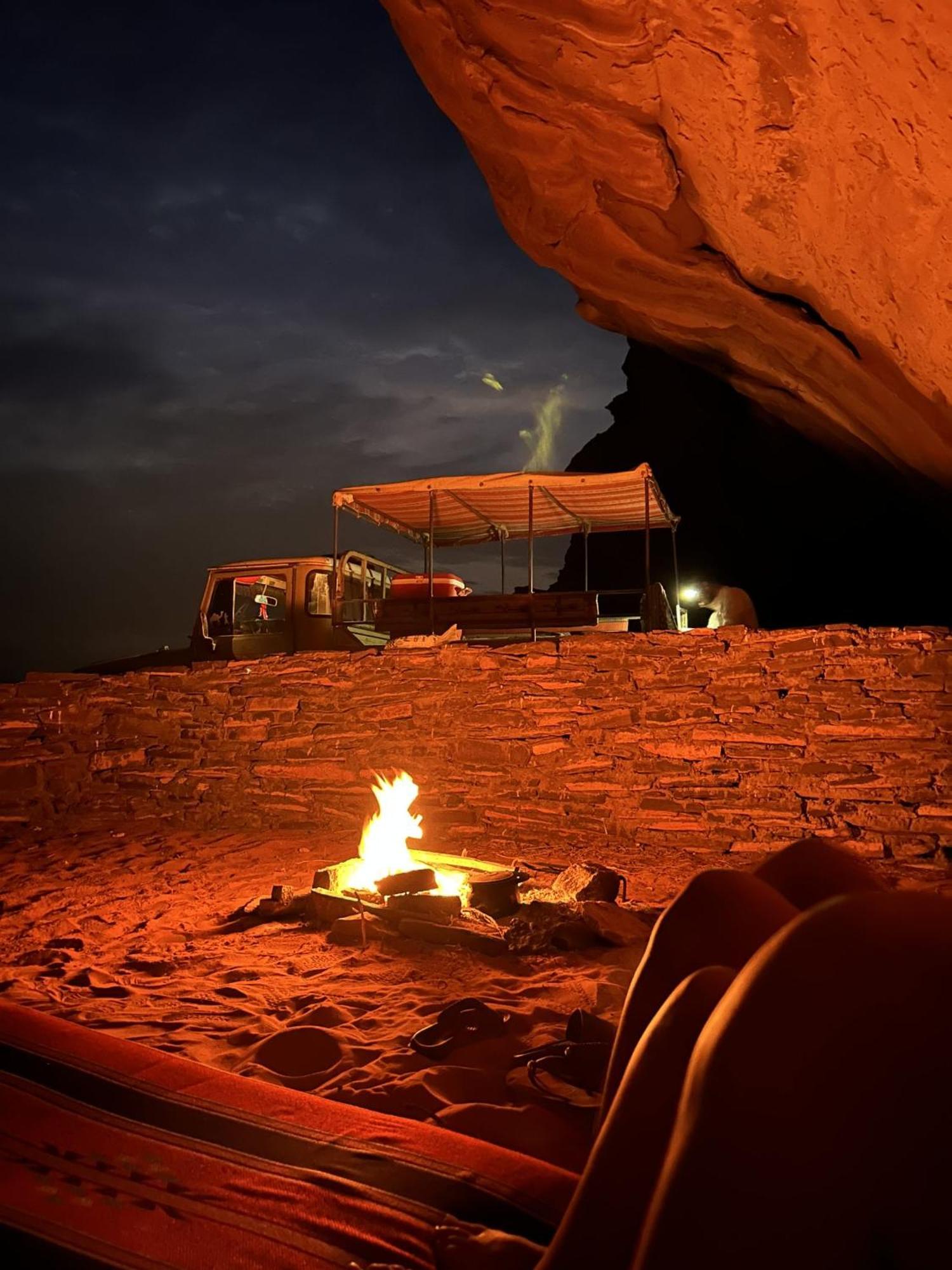 Wadi Rum Mundo Camp Aqaba Exteriör bild