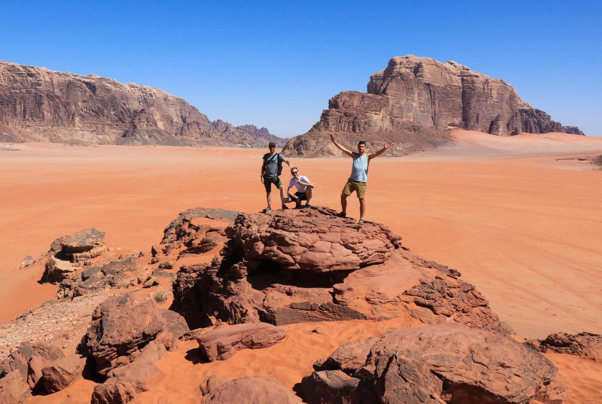 Wadi Rum Mundo Camp Aqaba Exteriör bild
